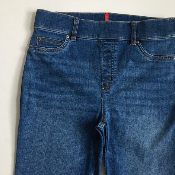 SPANX Shape EveryWear Flare Blue Denim Jeans Size Medium in Authentic Blue Wash - Picture 10 of 16